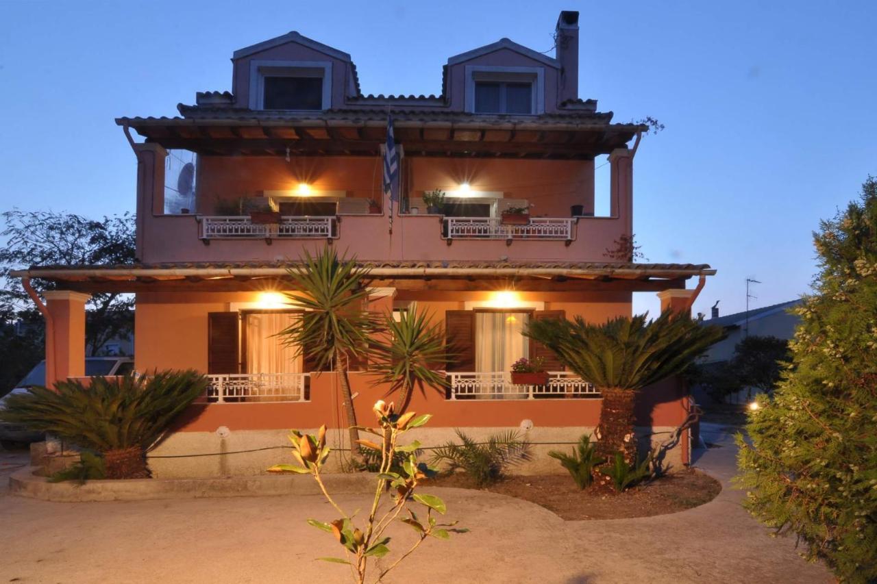 Kloudas Apartments Potamós Exterior foto